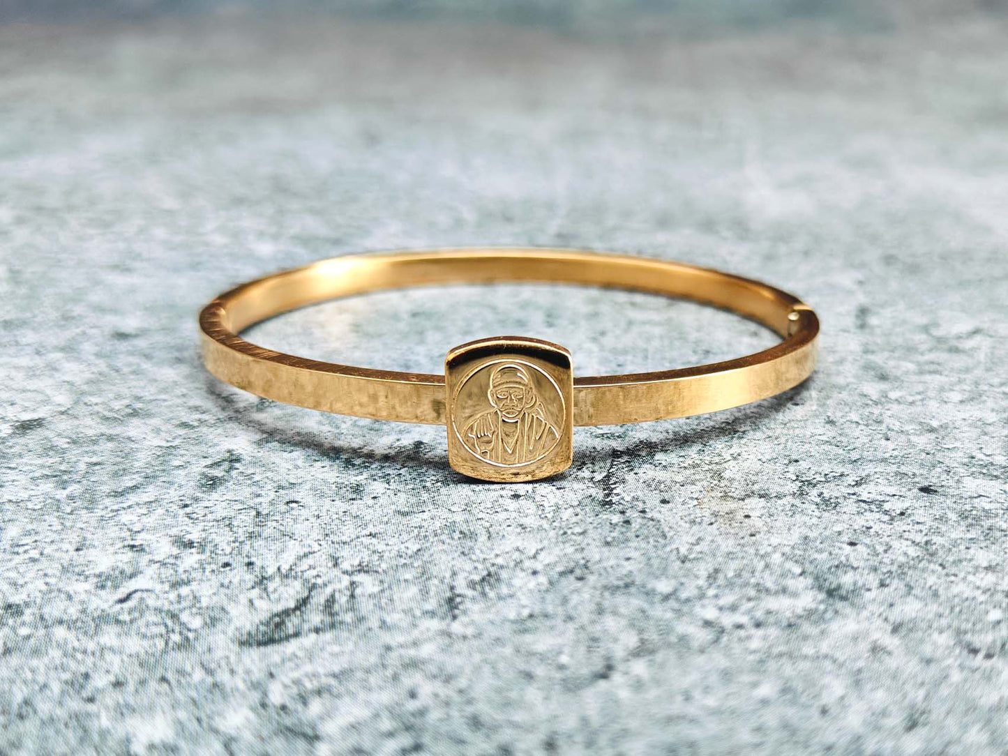 SHINDE EXPORTS saibaba bracelet for women with lock