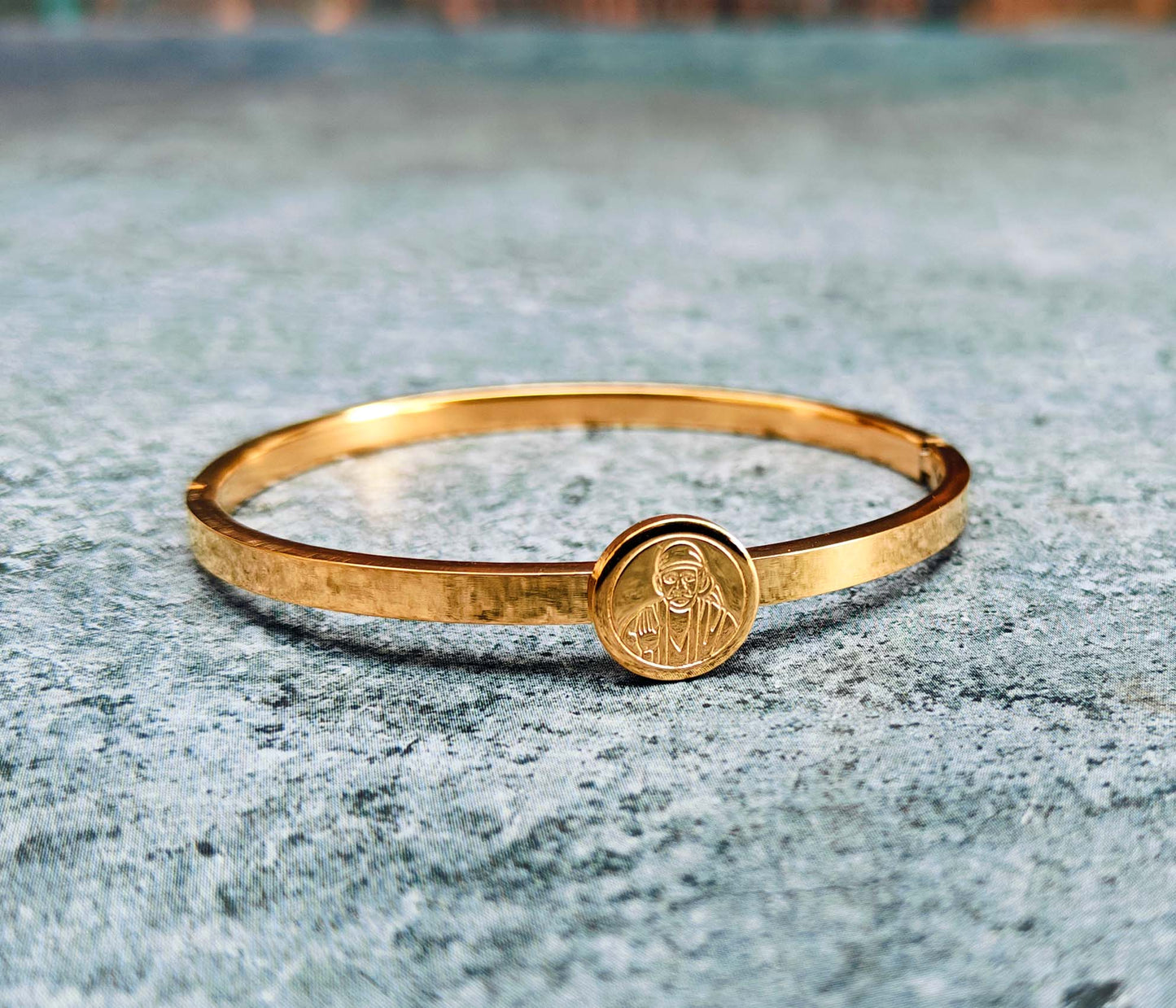 SHINDE EXPORTS saibaba bracelet for women with lock