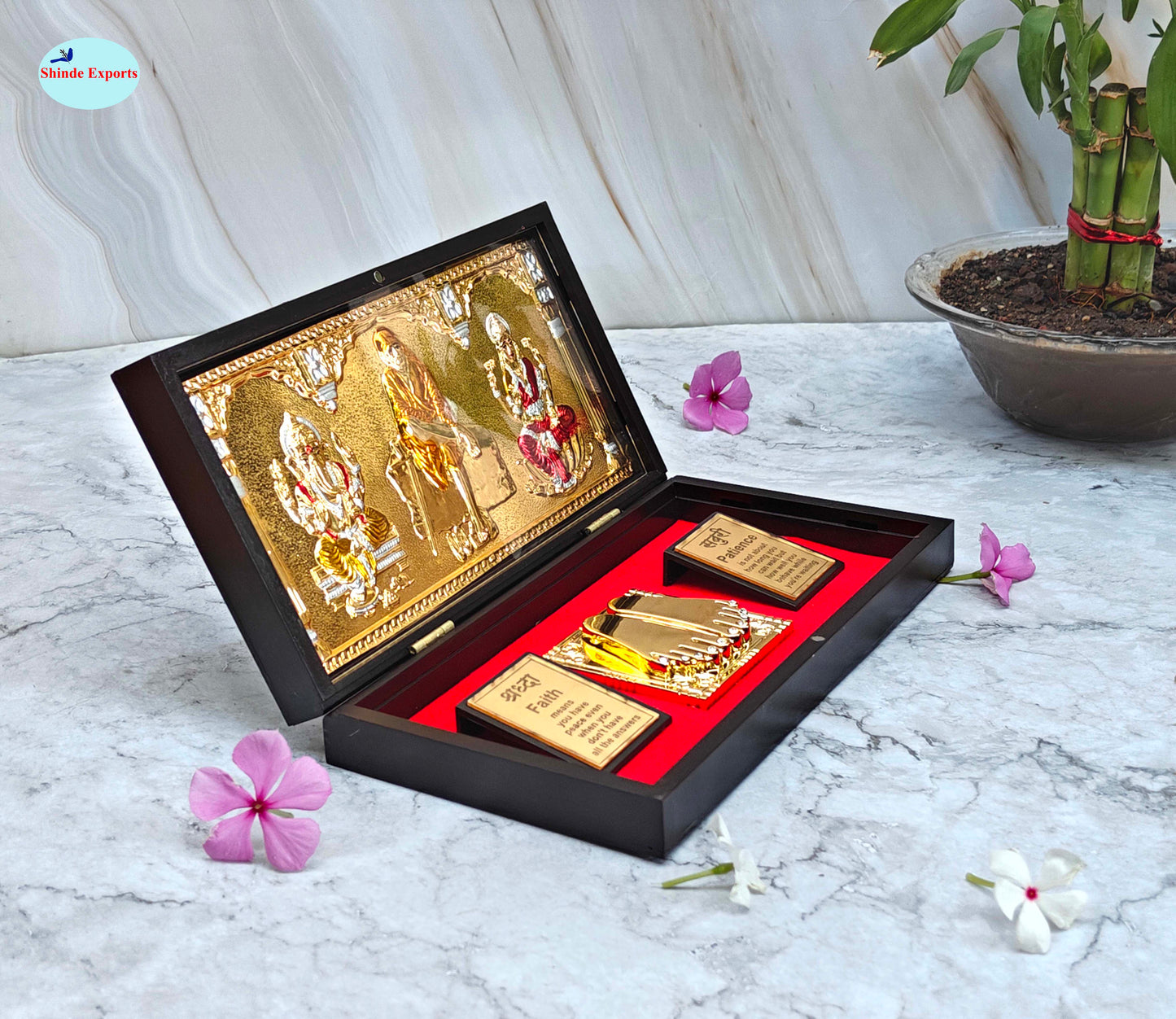SHINDE EXPORTS Shirdi Sai Baba Charan paduka Gift Box for puja