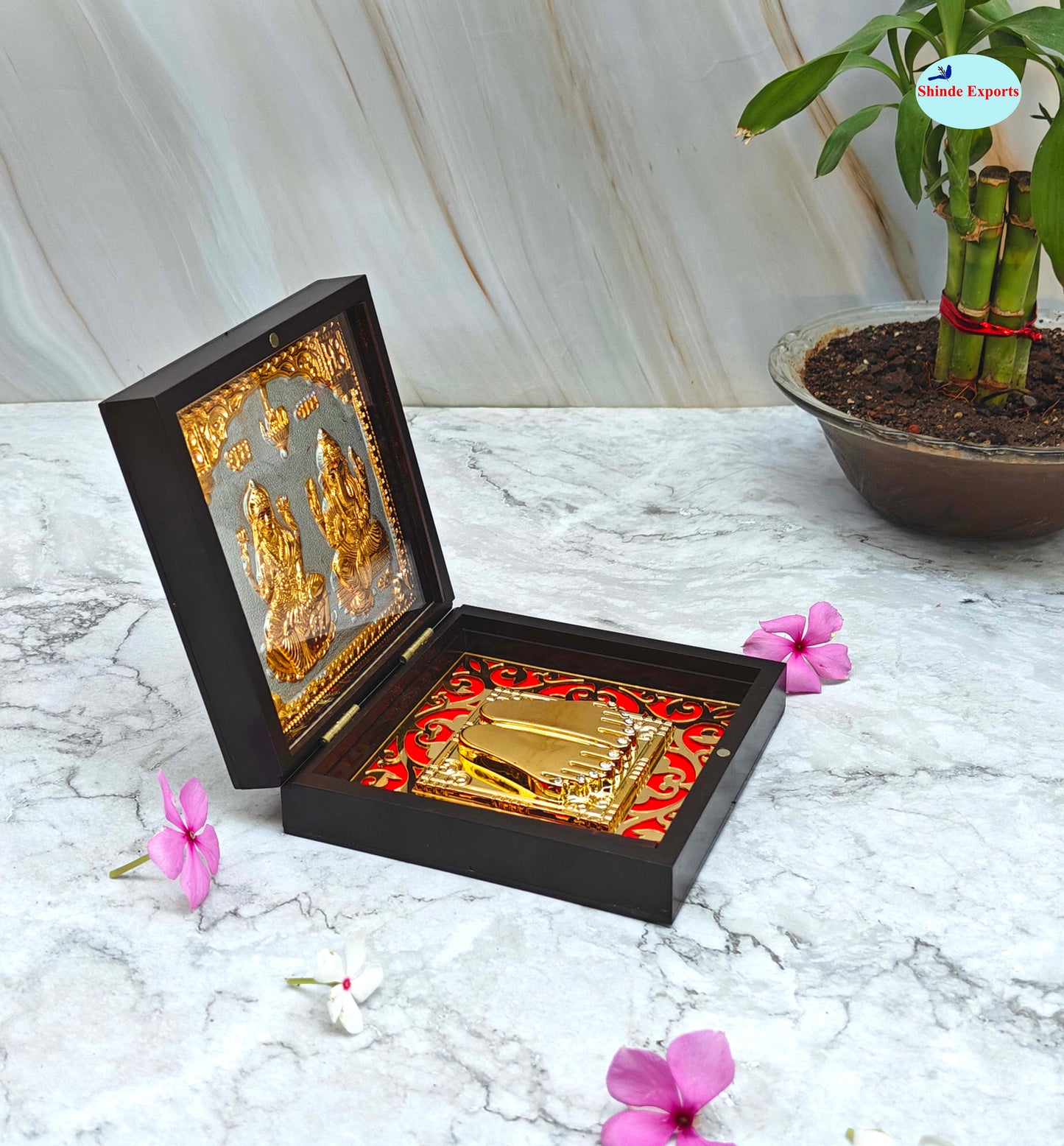 SHINDE EXPORTS Shirdi Sai Baba Charan paduka Gift Box for puja