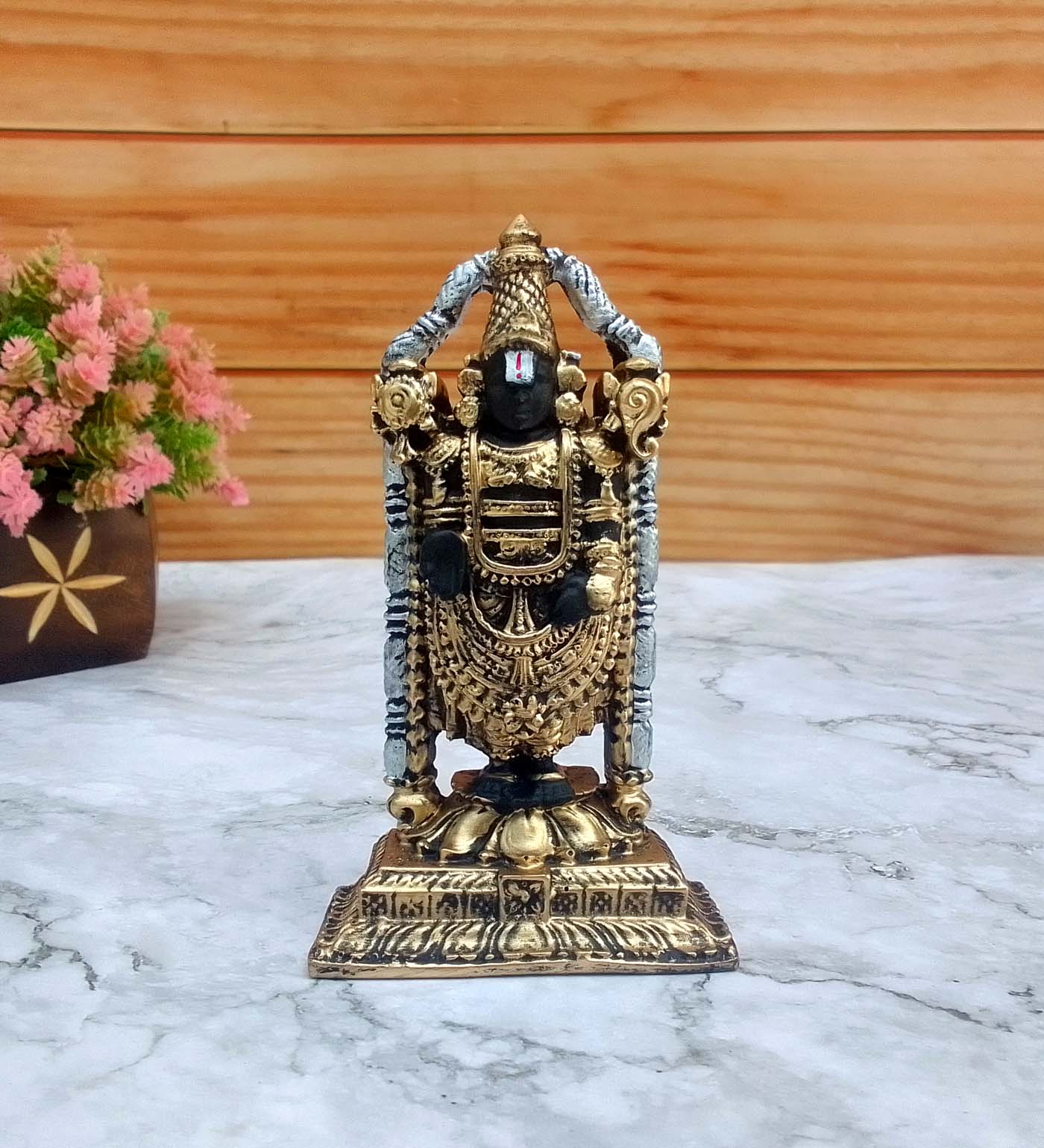 SHINDE EXPORTS Govinda Idol for car Dashboard/Balaji murti for car/tirupati Balaji murti/Balaji Statue for Pooja Room