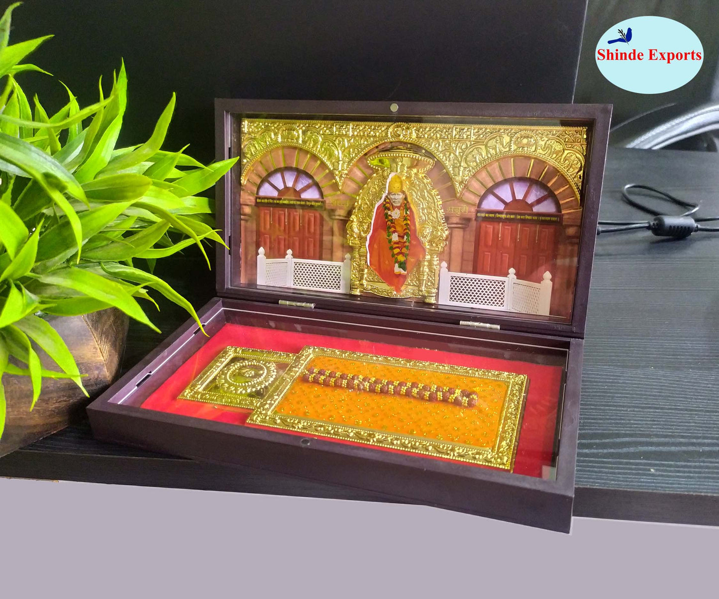 SHINDE EXPORTS Shirdi Sai Baba Decorative Photo Frame box with Charan Paduka for God Pooja and Gift.