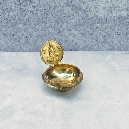 SHINDE EXPORTS Shirdi Saibaba Figure Golden Brass Diya for puja for Home Decor